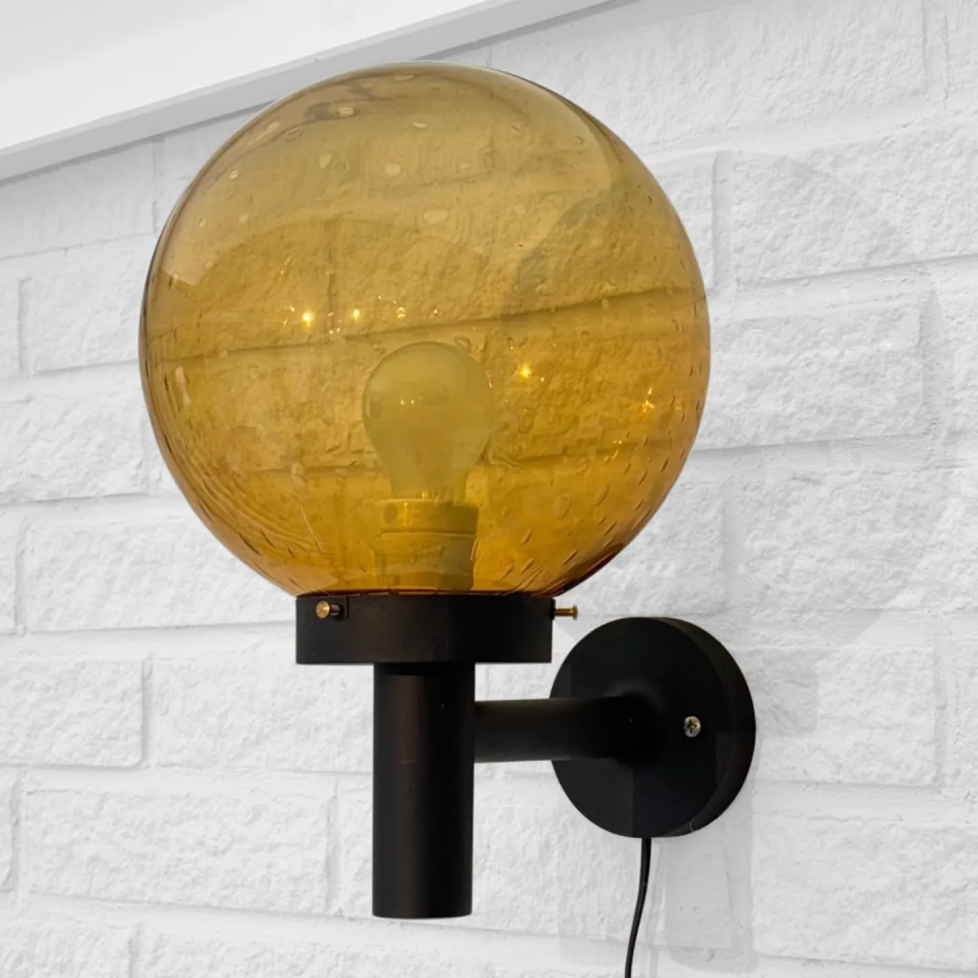 Außenfassadenlampe aus Fiberglas und Glas, Schweden, 1970er