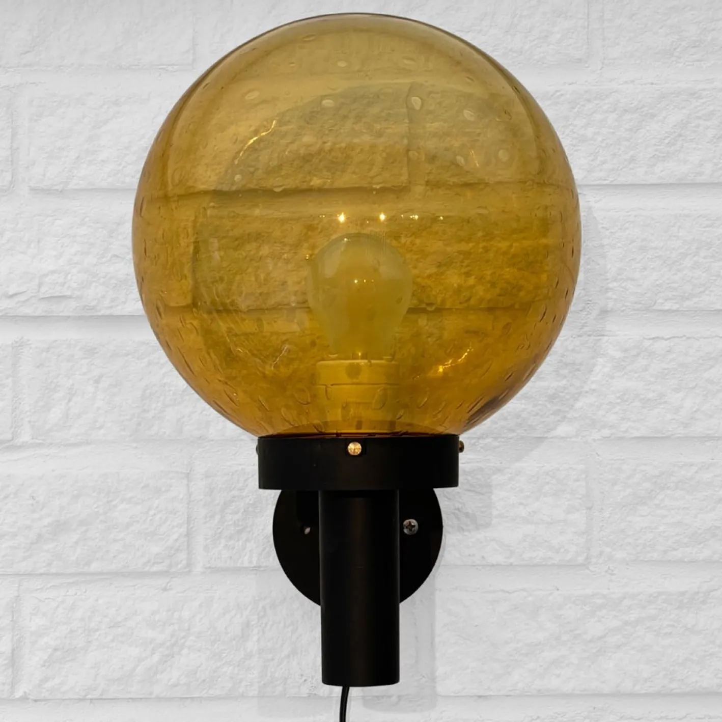 Außenfassadenlampe aus Fiberglas und Glas, Schweden, 1970er