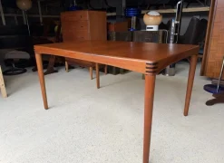 Ausziehbarer dänischer Mid-Century Esstisch aus Teak von Henry Walter Klein für Bramin