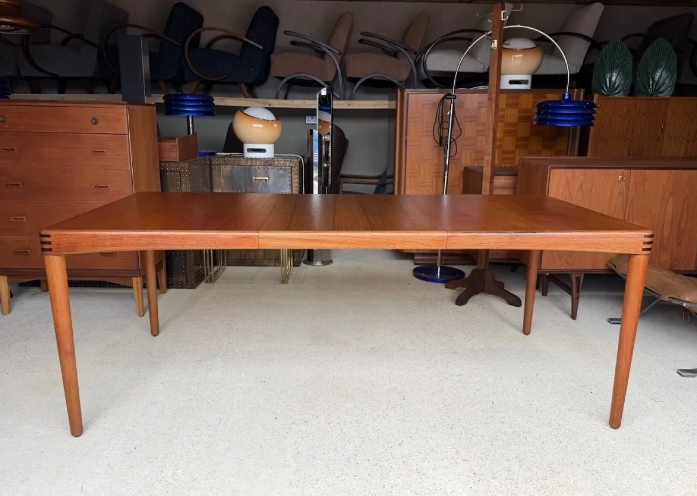 Ausziehbarer dänischer Mid-Century Esstisch aus Teak von Henry Walter Klein für Bramin