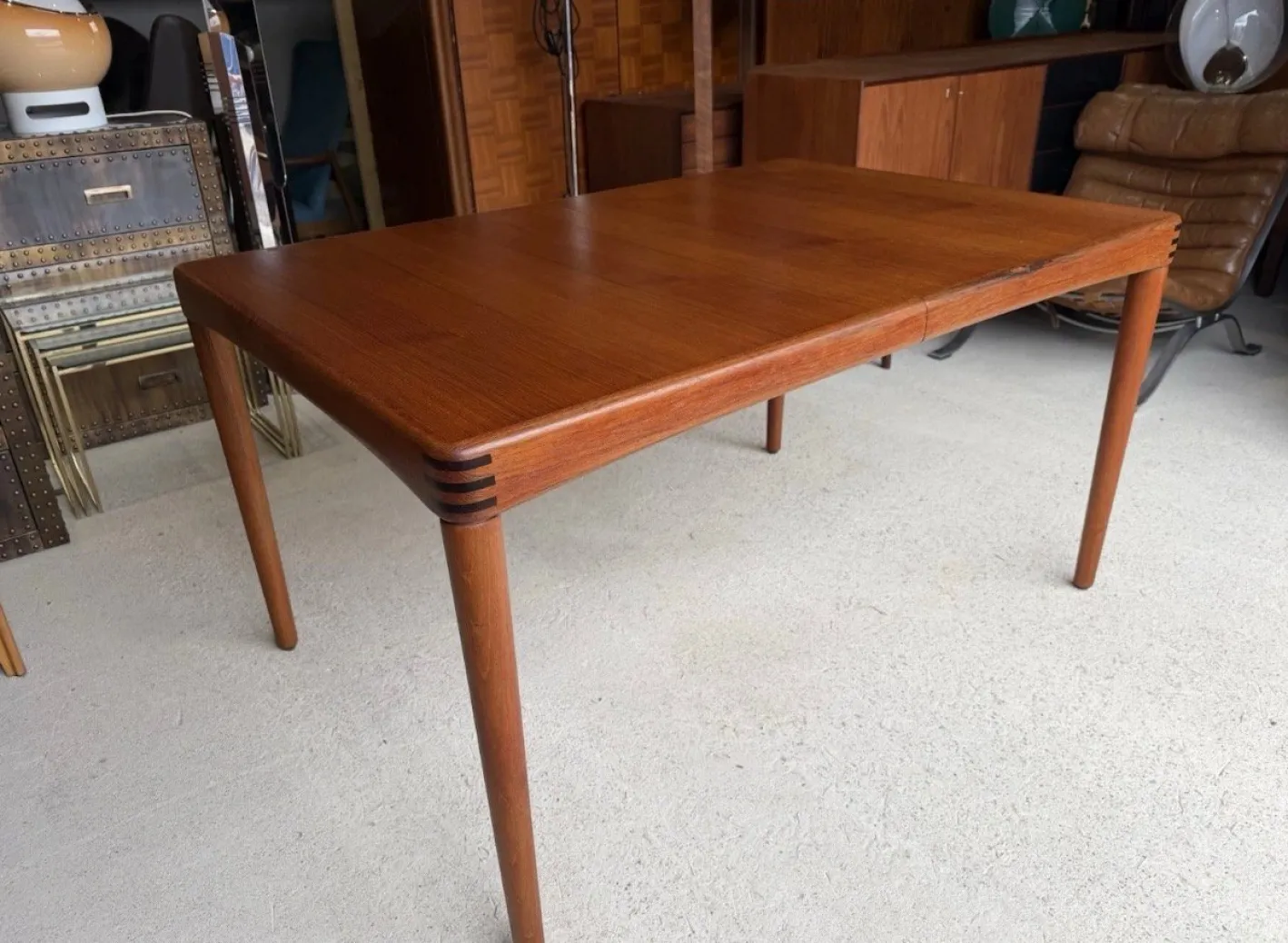 Ausziehbarer dänischer Mid-Century Esstisch aus Teak von Henry Walter Klein für Bramin