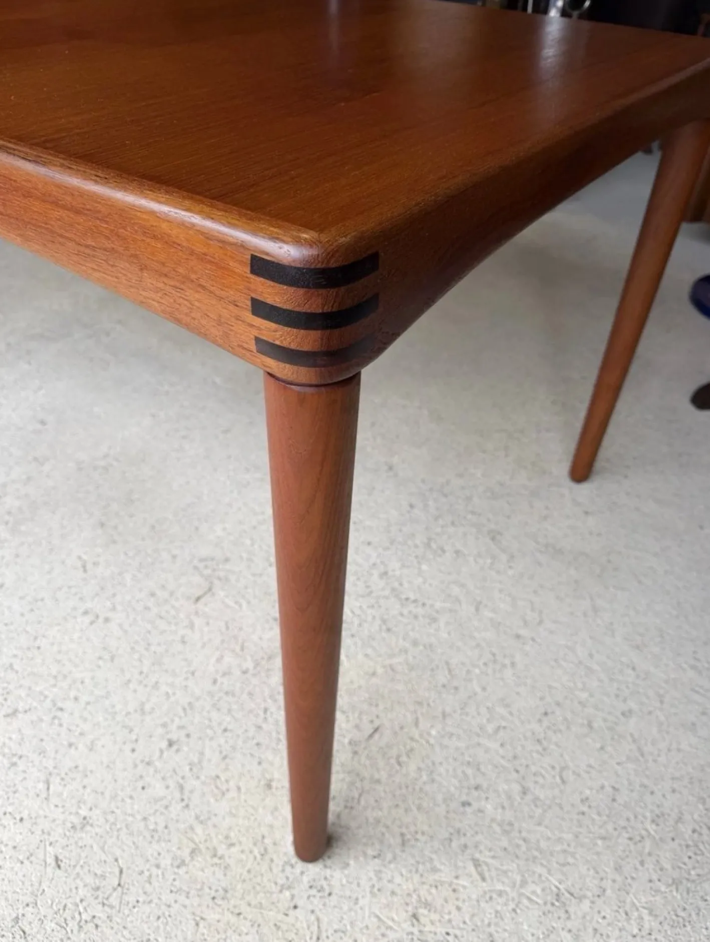 Ausziehbarer dänischer Mid-Century Esstisch aus Teak von Henry Walter Klein für Bramin