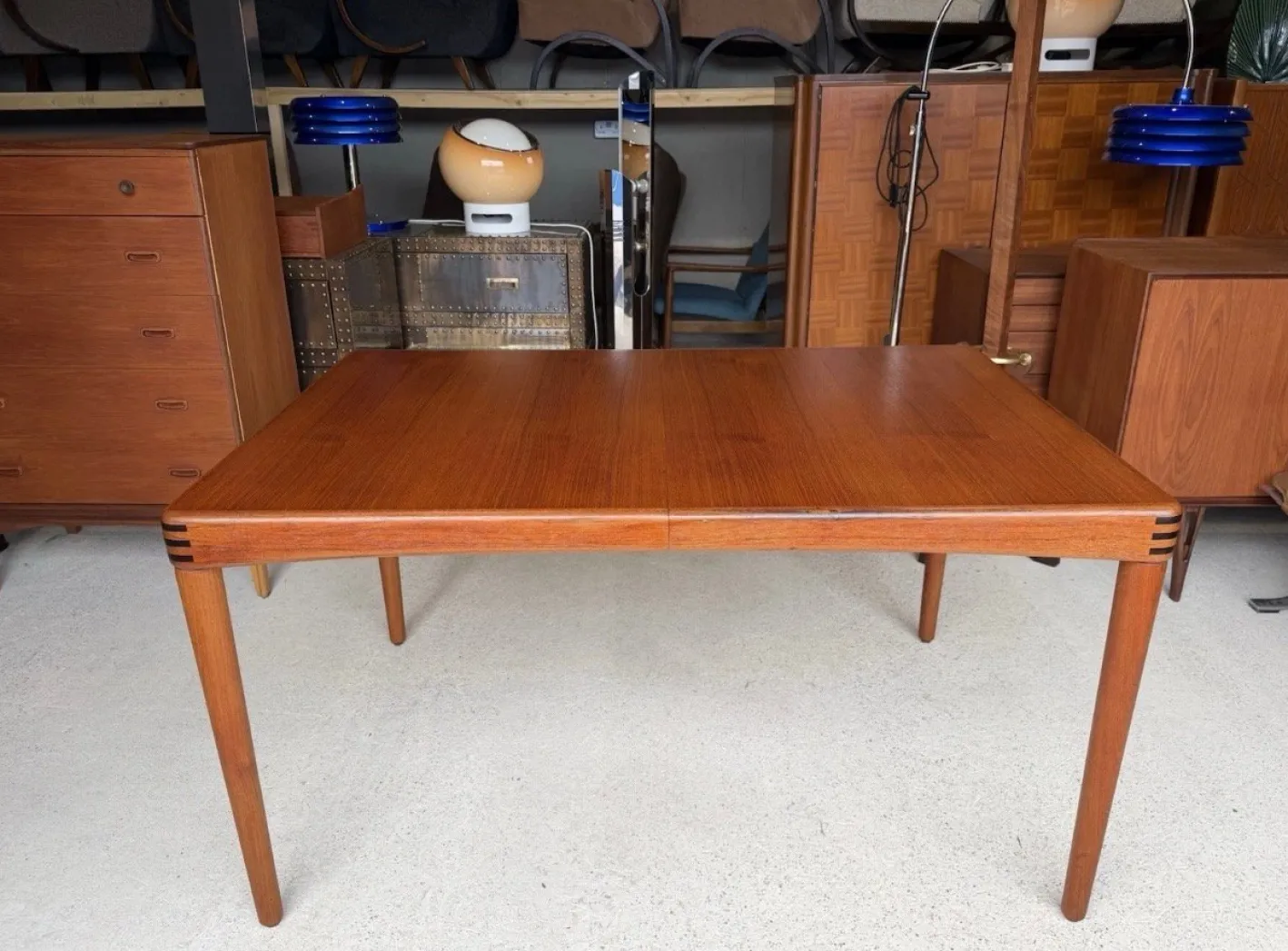 Ausziehbarer dänischer Mid-Century Esstisch aus Teak von Henry Walter Klein für Bramin