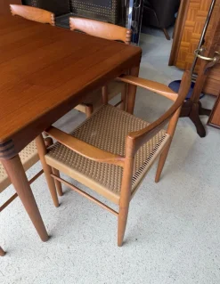 Ausziehbarer dänischer Mid-Century Esstisch aus Teak von Henry Walter Klein für Bramin