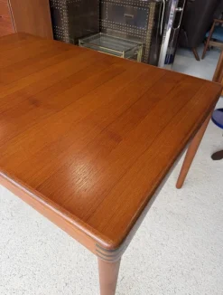 Ausziehbarer dänischer Mid-Century Esstisch aus Teak von Henry Walter Klein für Bramin