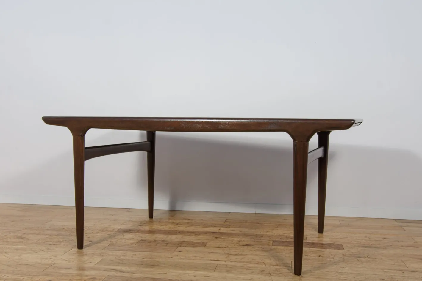 Ausziehbarer Mid-Century Modern Teak Esstisch von Johannes Andersen für Uldum Møbelfabrik, Denmark, 1960er