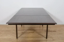 Ausziehbarer Mid-Century Modern Teak Esstisch von Johannes Andersen für Uldum Møbelfabrik, Denmark, 1960er