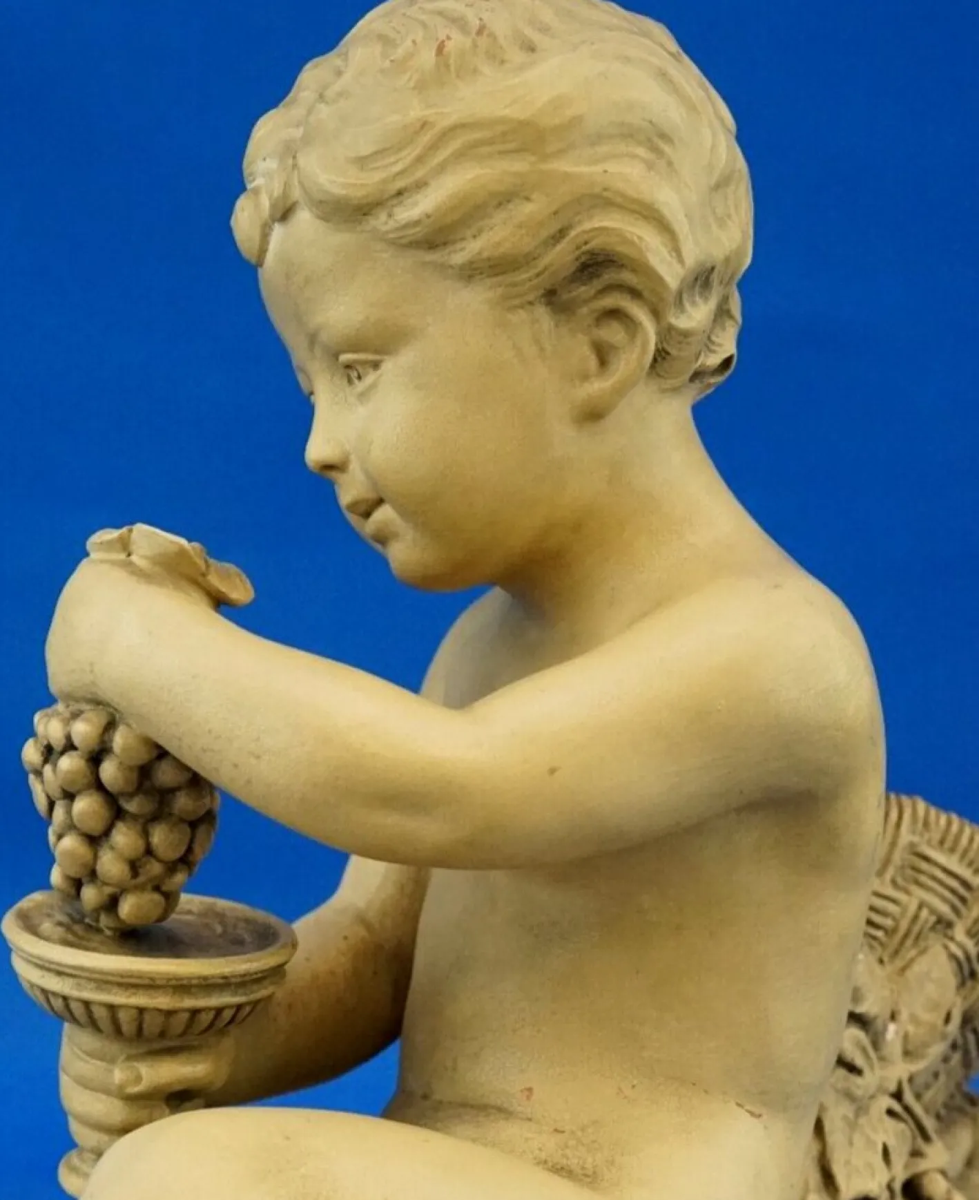 Bacchanal Putto Kind Bacchus Terrakotta Skulptur von Bohumil Rezl, Tschechoslowakei, 1800er
