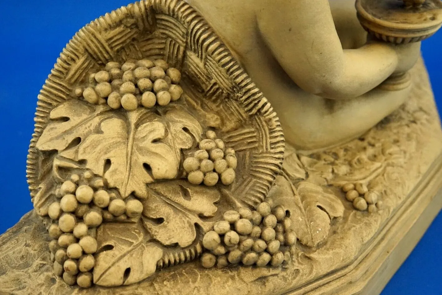 Bacchanal Putto Kind Bacchus Terrakotta Skulptur von Bohumil Rezl, Tschechoslowakei, 1800er