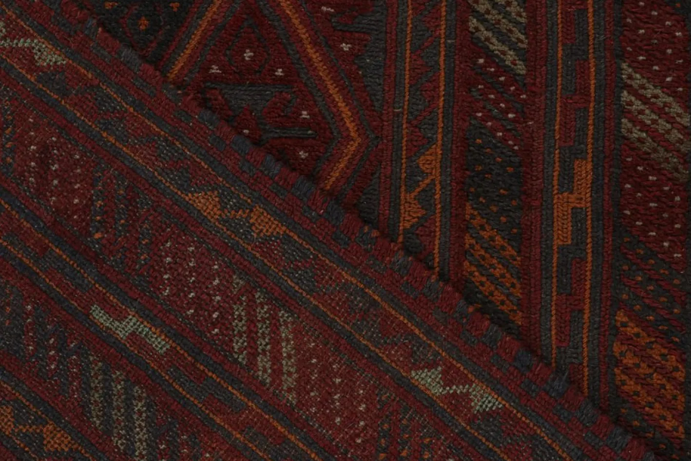 Baluch Tribal Teppich mit bunten geometrischen Mustern von Rug&Kilim