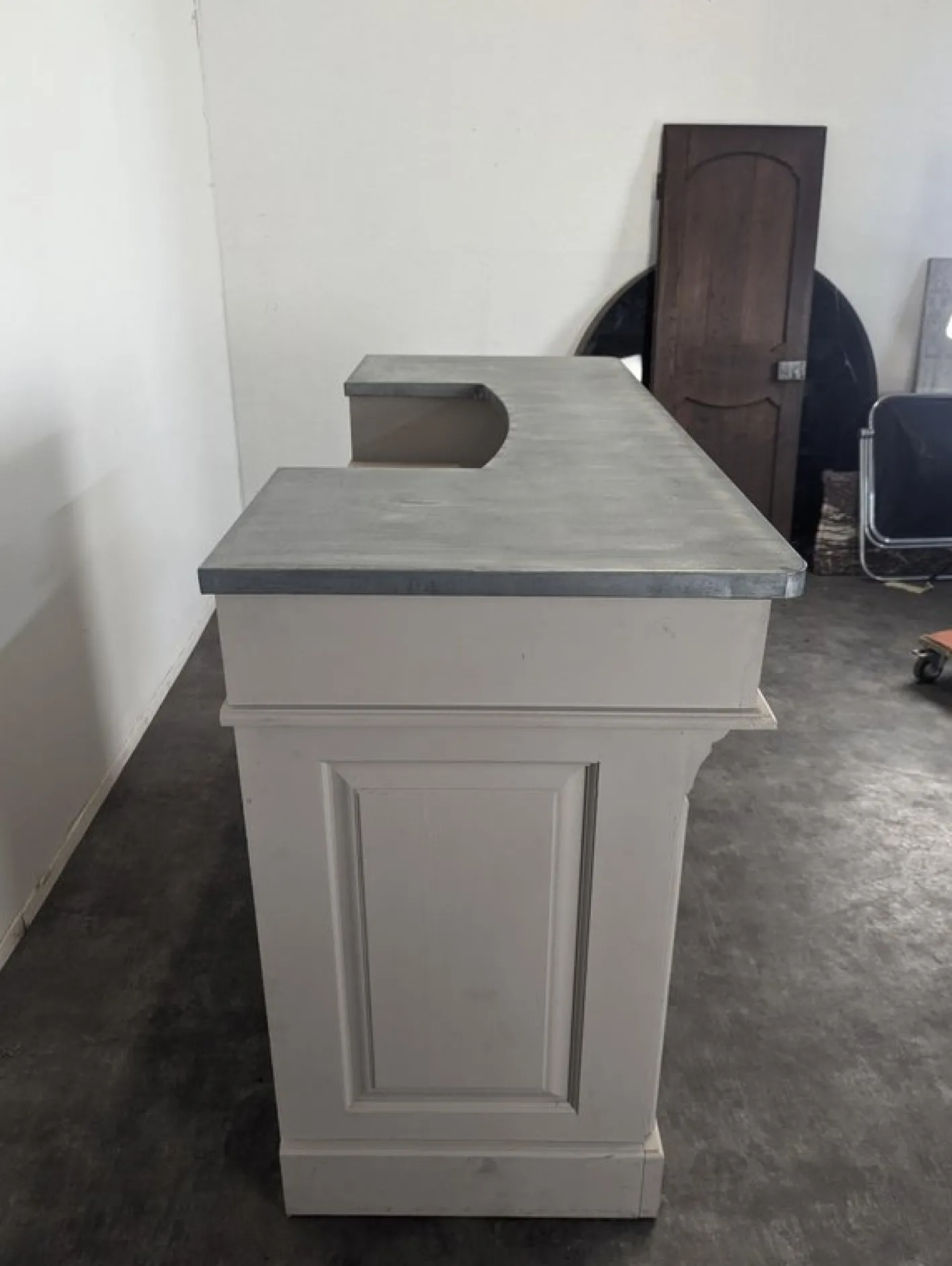 Bar aus Pinienholz mit Grauer Patina