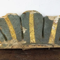 Barocke italienische Bergung aus geschnitztem Holz in Muschelform, 1700er