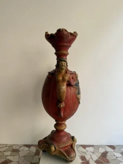 Barocker Kerzenhalter aus lackiertem Holz & Gips, 17. Jh., Spanien, 1600