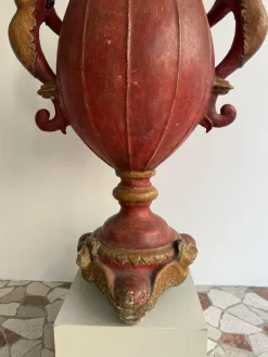 Barocker Kerzenhalter aus lackiertem Holz & Gips, 17. Jh., Spanien, 1600