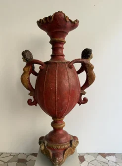 Barocker Kerzenhalter aus lackiertem Holz & Gips, 17. Jh., Spanien, 1600