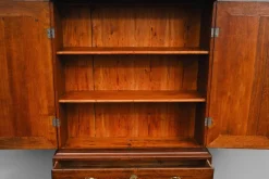 Barocker Schrank aus Eiche & Pinienholz, Frühes 19. Jh