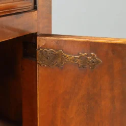 Barockes italienisches Sideboard aus Nussholz, 20. Jh