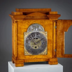 Barocke Wanduhr aus dem 19. Jh. im Biedermeier Gehäuse
