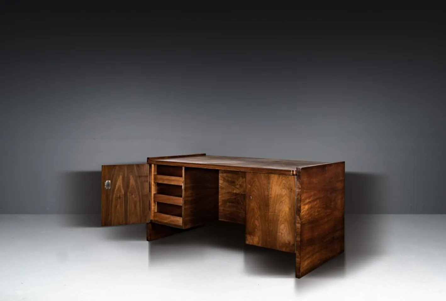 Bauhaus Schreibtisch von Bruno Paul für Deutsche Werkstätten, 1935