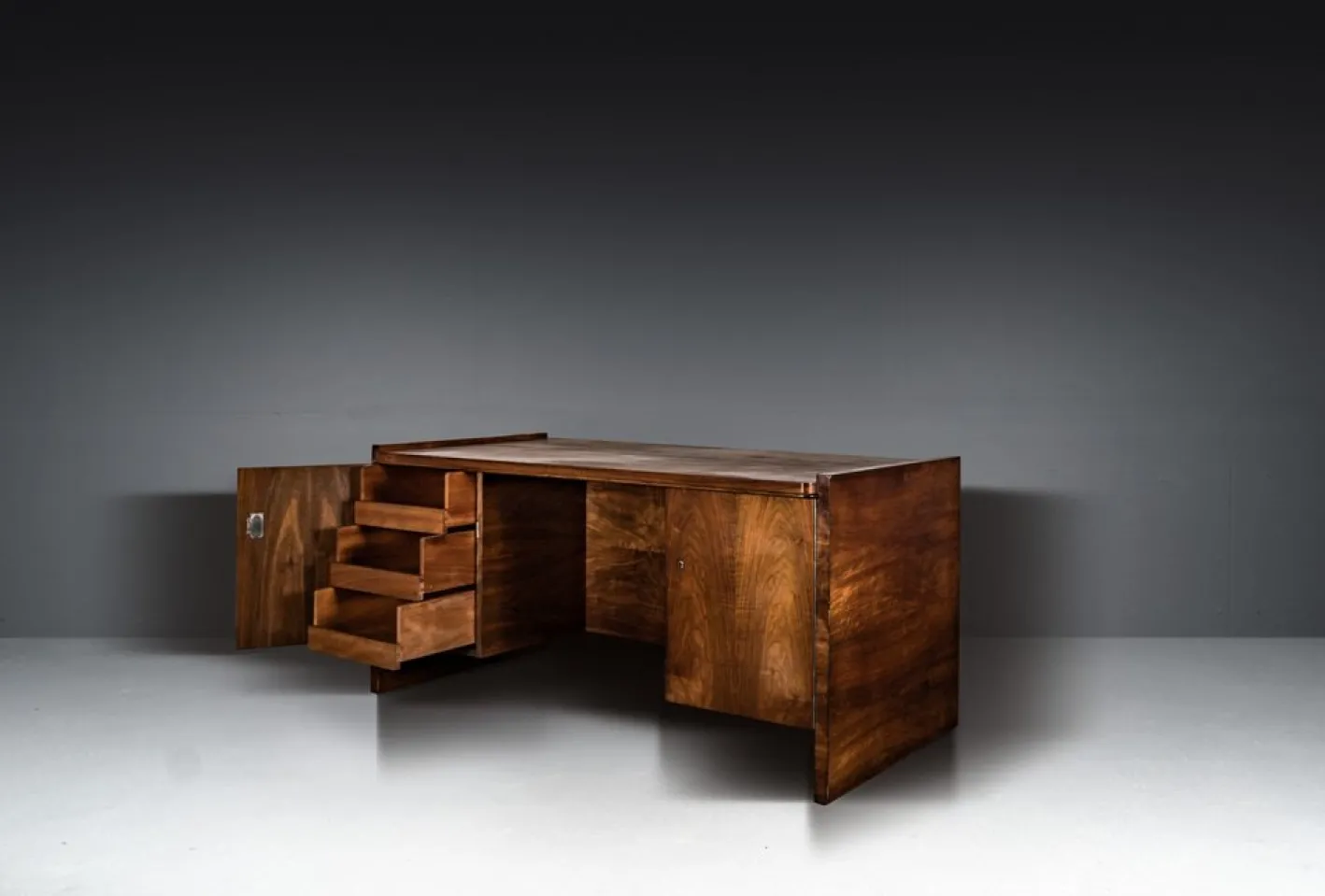 Bauhaus Schreibtisch von Bruno Paul für Deutsche Werkstätten, 1935