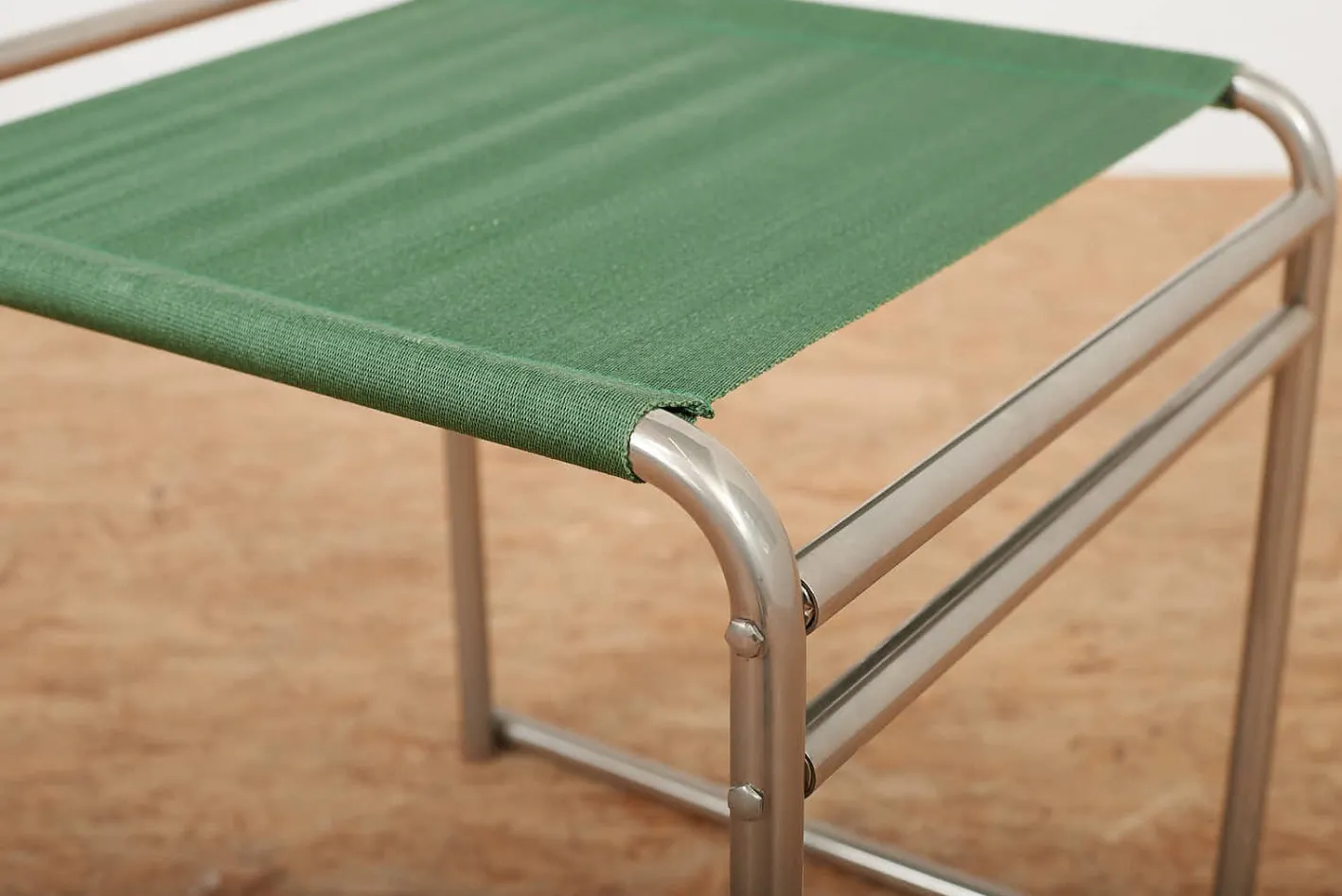 B5 / B40 Stuhl aus verchromtem Stahlrohr mit grünem Stoffsitz von Marcel Breuer für Tecta, 1980er