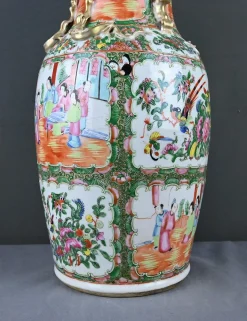 Bedeutende Canton Porzellanvase, China Spätes 19. Jh