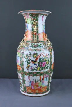 Bedeutende Canton Porzellanvase, China Spätes 19. Jh