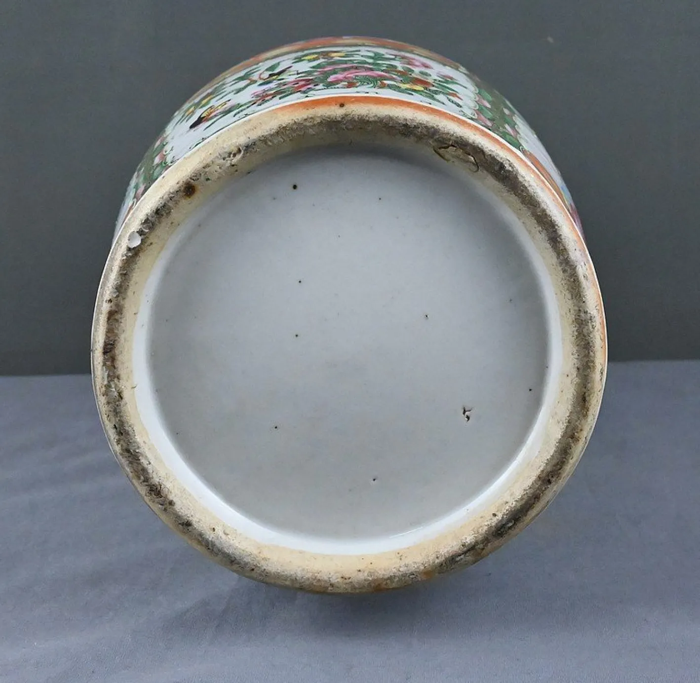 Bedeutende Canton Porzellanvase, China Spätes 19. Jh