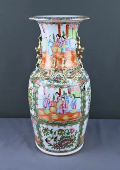 Bedeutende Canton Porzellanvase, China Spätes 19. Jh