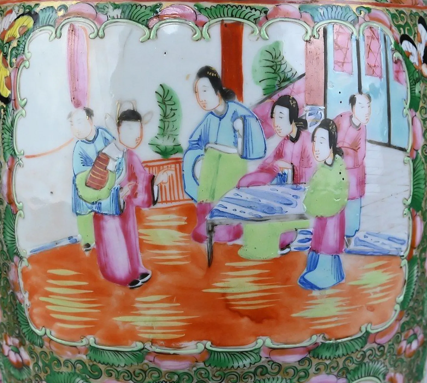 Bedeutende Canton Porzellanvase, China Spätes 19. Jh