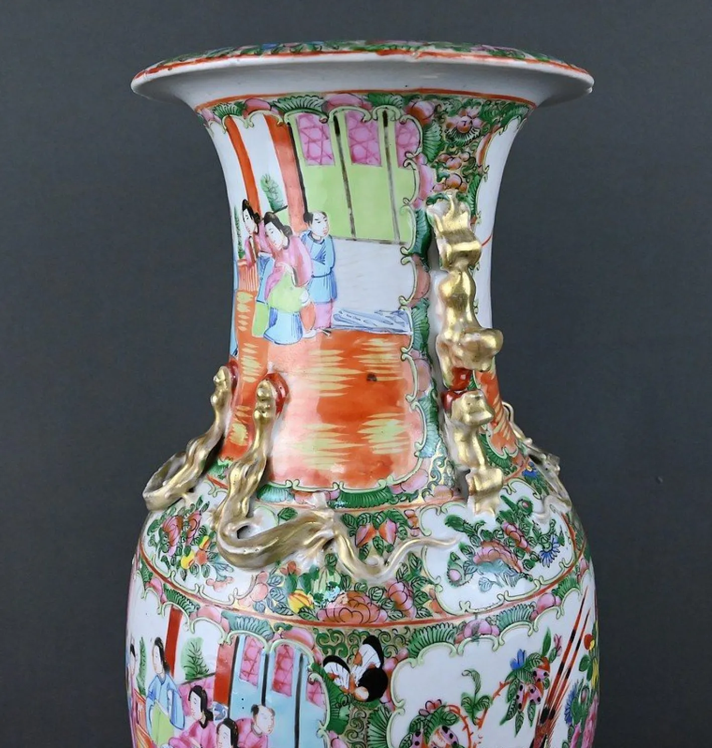 Bedeutende Canton Porzellanvase, China Spätes 19. Jh