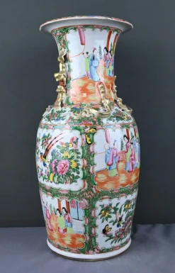Bedeutende Canton Porzellanvase, China Spätes 19. Jh