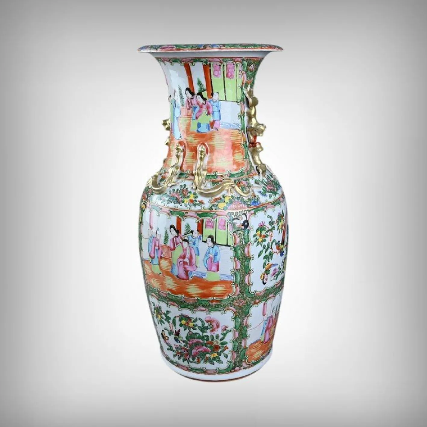 Bedeutende Canton Porzellanvase, China Spätes 19. Jh