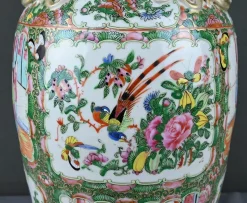 Bedeutende Canton Porzellanvase, China Spätes 19. Jh