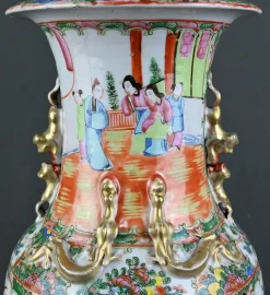 Bedeutende Canton Porzellanvase, China Spätes 19. Jh