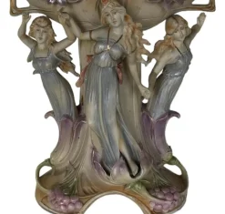 Beginn des 20. Jahrhunderts, Französische Art Deco Blumenschale mit drei Grazien