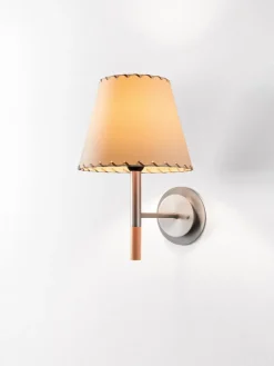 Beige Bc2 Wandlampe von Santa & Cole