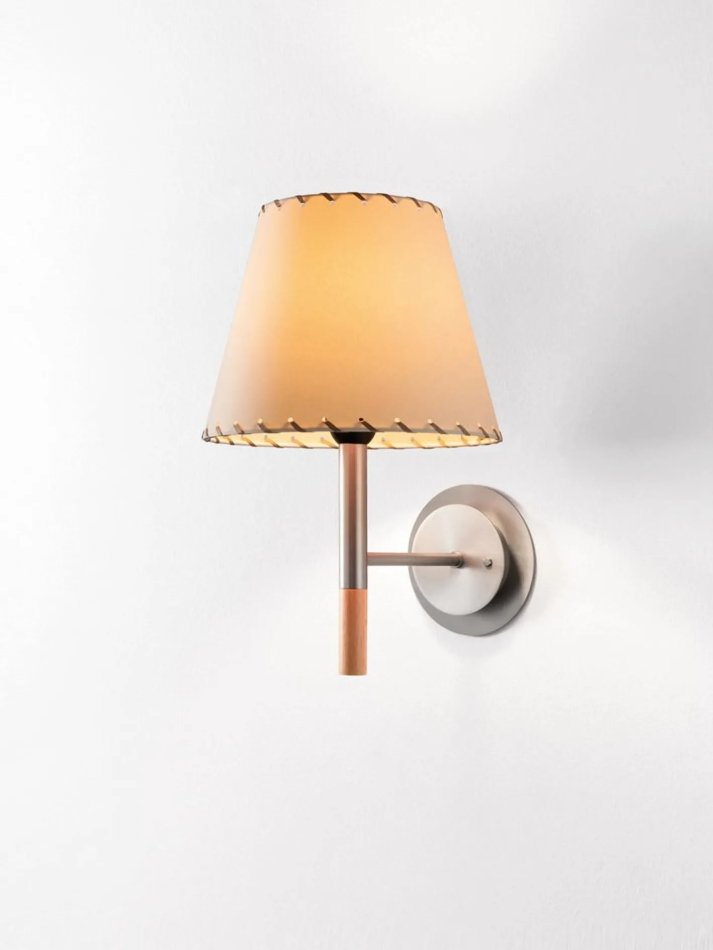 Beige Bc2 Wandlampe von Santa & Cole
