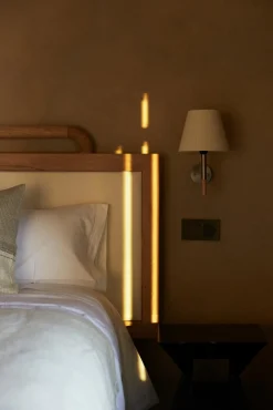 Beige Bc2 Wandlampe von Santa & Cole