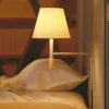 Beige BC1 Wandlampe von Santa & Cole