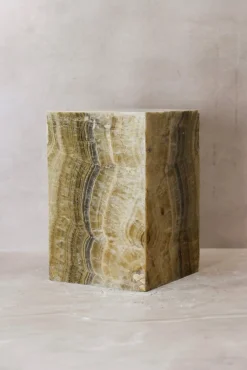 Beistelltisch aus Onyx