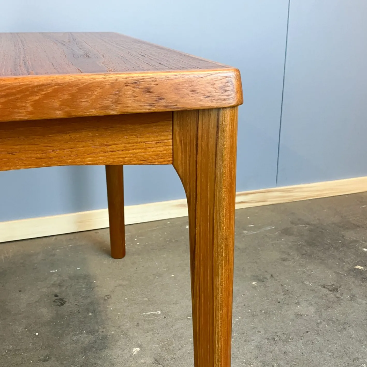 Beistelltisch aus Teak von Henning Kjaernulf für Vejle Stole & Møbelfabrik, 1960er