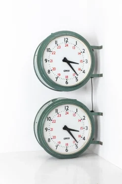 Beleuchtete Doppelseitige Uhr von Gents of Leicester