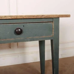 Bemalter schottischer Konsolentisch