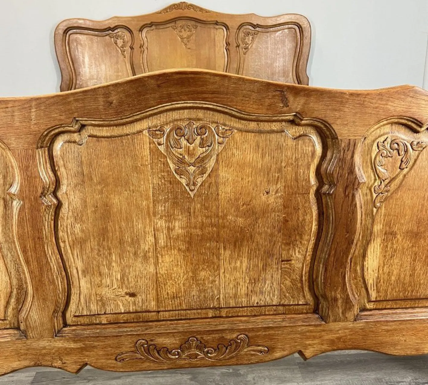 Bett Französisches Louis Xvi Doppelbett Bettgestell aus Eiche geschnitztes Kopfteil Lot 4603