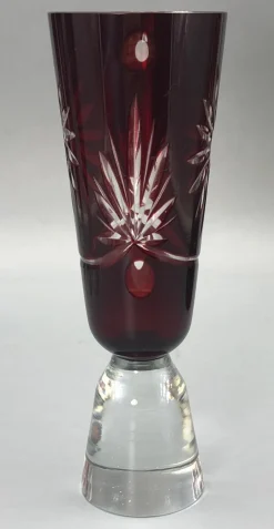 Böhmische Karaffe, 20. Jh. mit geschliffenen Rubingläsern von Unbekannt, 1920er, 5er Set