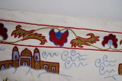Böhmischer usbekischer Vintage Suzani Wandbehang Läufer mit Kamelmotiv