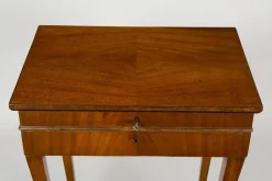 Biedermeier Arbeitstisch aus Mahagoni & Lack, Österreich, 1820er