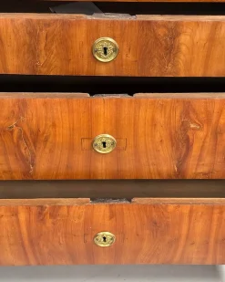 Biedermeier Kommode aus Kirschholz, 1810er