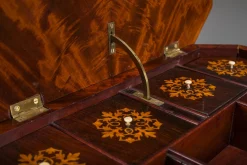 Biedermeier Nähtisch aus Mahagoni, 1850